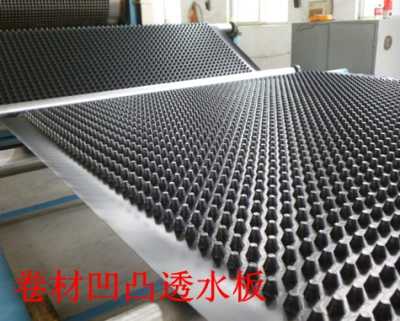 楚雄專業(yè)生產(chǎn)特殊型號(hào)復(fù)合排水板與組合排水板，優(yōu)質(zhì)建筑防水卷材生產(chǎn)廠家